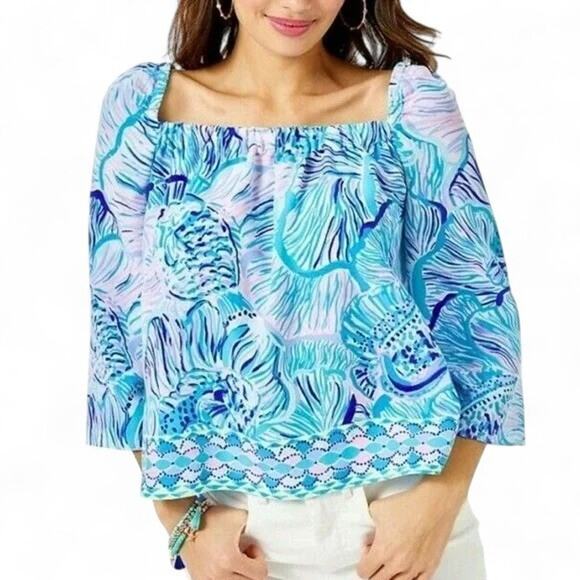 Lilly Pulitzer Lizzie Top Size L NWT Bermuda Blue Fish Print Resort Coastal Chic - Picture 1 of 8